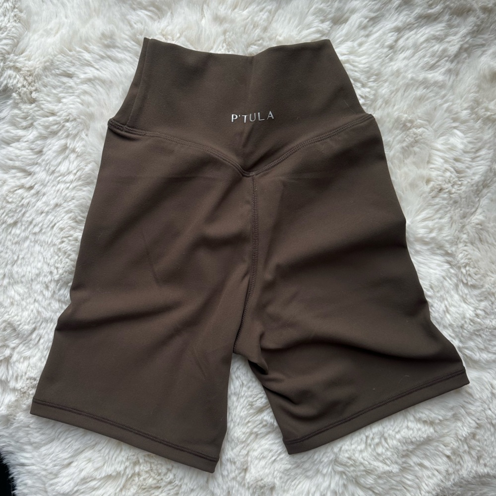 P'tula Women's Brown workout Shorts